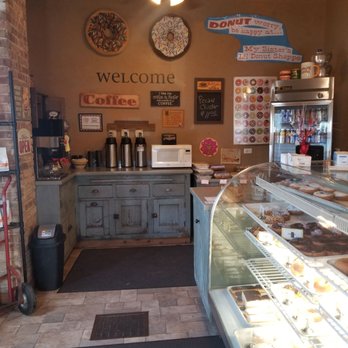 My Sister's Lil Donut Shoppe - Donuts Near Me - Oswego, Illinois