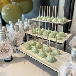 Tal's Patisserie - Cake pops