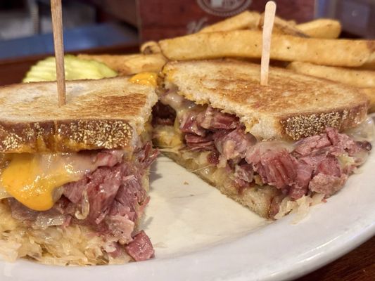 Continental Tavern by null