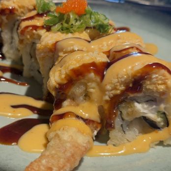 Crazy Rock'N Sushi - GOLDEN TIGER ROLL - Sushi Bars Near Me - Glendale, California Crazy Rock'N Sushi - GOLDEN TIGER ROLL - Sushi Bars Near Me - Glendale, California