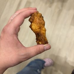 White House Pizza - Tiny wing