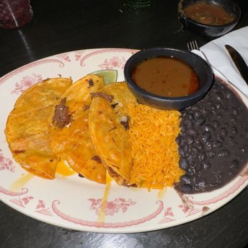 KAVAS Tacos + Tequila - Quesabirria Tacos - Bars Near Me - Orlando, Florida KAVAS Tacos + Tequila - Quesabirria Tacos - Bars Near Me - Orlando, Florida