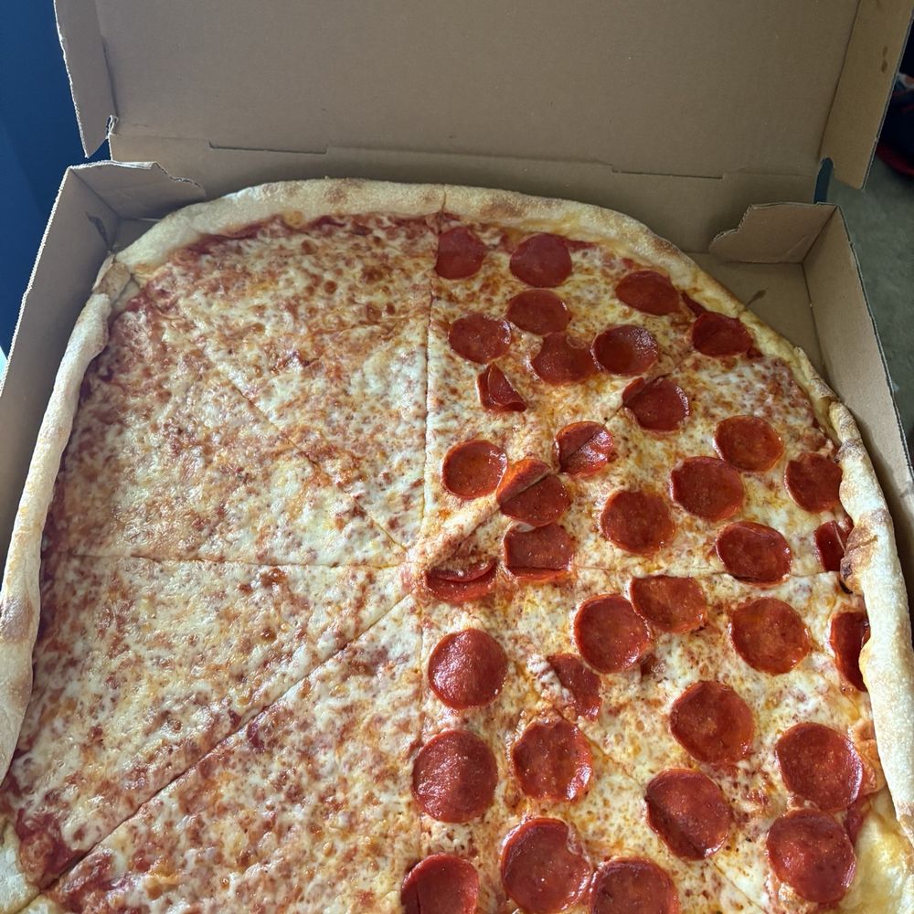 Tony's Pizza - 7/16 19 inch Pizza - Pizza Near Me - Huntersville, North Carolina Tony's Pizza - 7/16 19 inch Pizza - Pizza Near Me - Huntersville, North Carolina