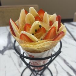 T-Swirl Crepe - Banana Strawberry Crepe