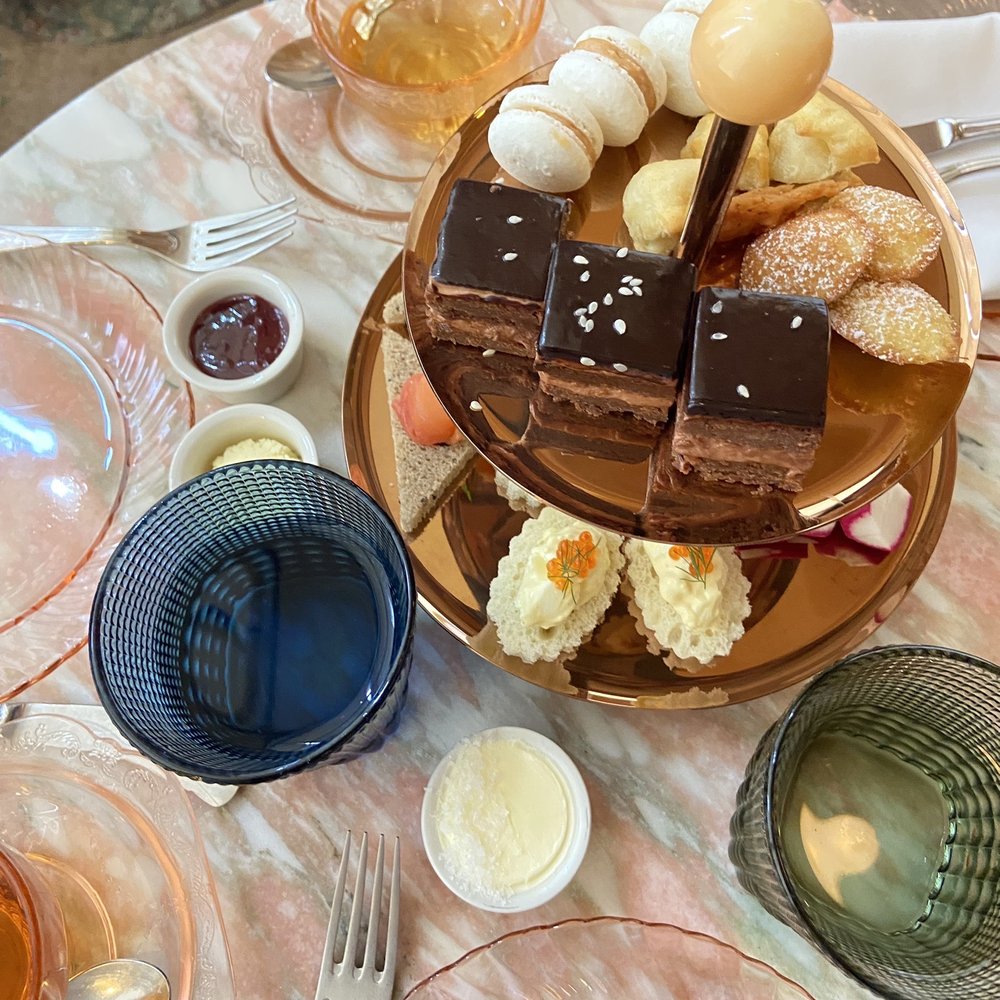 Goldie's Sunken Bar - Afternoon tea - Cocktail Bars Near Me - Austin, Texas