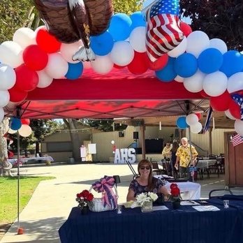 Balloon Decor - We were very happy with the balloons we had to welcome everyone to our 50 year high school reunion.  Delivery and pick up went smoothly - Balloon Services Near Me - South San Francisco, California