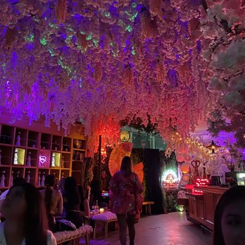 Paris Tokyo By Azai Sushi 171 Photos 112 Reviews 467 N Canon Dr Beverly Hills Ca Menu Yelp