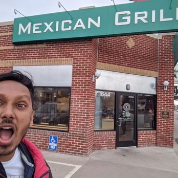 Chipotle Mexican Grill - Mexican Near Me - Denver, Colorado