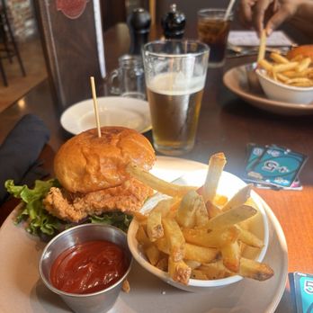 Brick House Restaurant & Lounge - Chicken Sandwich - Italian Near Me - Lodi, California