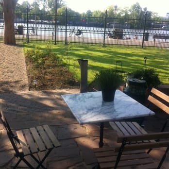 Thuis Aan De Amstel - Pubs Near Me - Amsterdam, New Hampshire