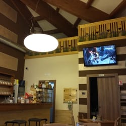 C'era Una Volta - Interno locale... zona cucina e salle de bain