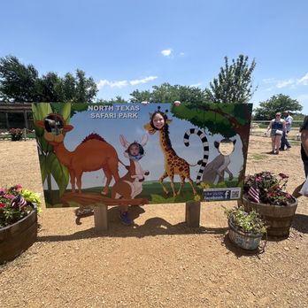 North Texas Safari Park - Zoos Near Me - Bonham, Texas