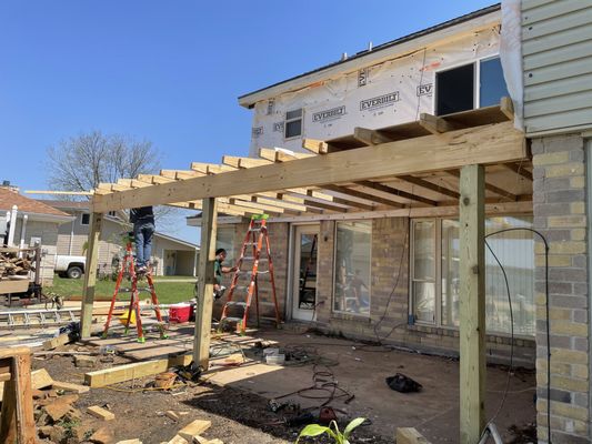 Stracner Construction Logo