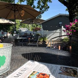 Clancy's Irish Pub - Outdoor dining