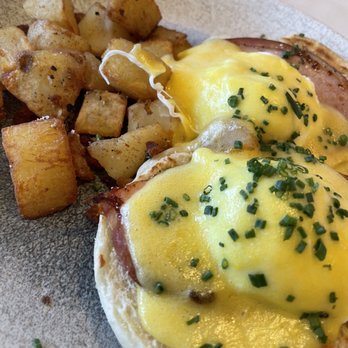 Elements - Benedict for brunch - New American Near Me - Paradise Valley, Arizona Elements - Benedict for brunch - New American Near Me - Paradise Valley, Arizona