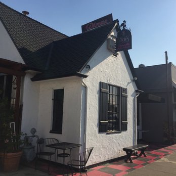 Sax's Joint - Front Entrance!  Let's Eat! - Breakfast & Brunch Near Me - Petaluma, California