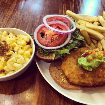 Veggie Grill by Next Level - Santa Fe Crispy Chickin Sandwich and Mac-n-Cheese - Vegan Near Me - Beaverton, Oregon