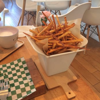 Cafe Maji - Two reasons why you should come: little bears in your hot drinks and SWEET POTATO FRIES. It's seriously super good. :3 - Coffee & Tea Near Me - Artesia, California