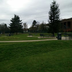 Victoria Common - Seating and Tennis Courts at Victoria Common