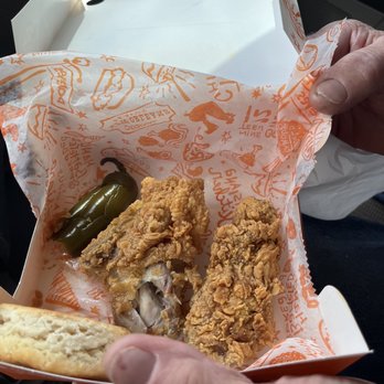 Popeyes Louisiana Kitchen - Leg an thigh ridiculously small - Chicken Wings Near Me - Pinehurst, Texas Popeyes Louisiana Kitchen - Leg an thigh ridiculously small - Chicken Wings Near Me - Pinehurst, Texas