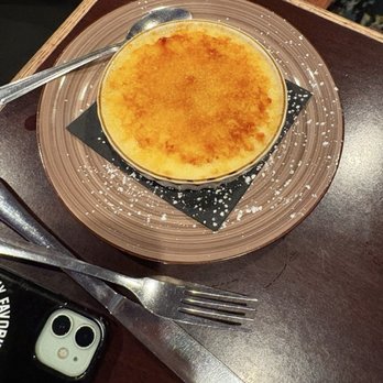 Bumpers Grill and Bar - Crème brûlée - American Near Me - Fairview, Oregon