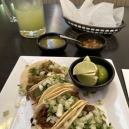 4 Soft Tacos