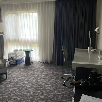 Delta Hotels by Marriott Baltimore North - Pet friendly - Hotels Near Me - Baltimore, Maryland Delta Hotels by Marriott Baltimore North - Pet friendly - Hotels Near Me - Baltimore, Maryland