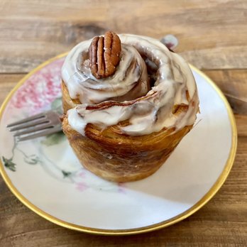 Buttery Baking House - Cinnamon pecan cruffin - Bakeries Near Me - Petersburg, Virginia Buttery Baking House - Cinnamon pecan cruffin - Bakeries Near Me - Petersburg, Virginia