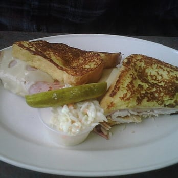 Cromwell Diner - Diners Near Me - Cromwell, Connecticut Cromwell Diner - Diners Near Me - Cromwell, Connecticut