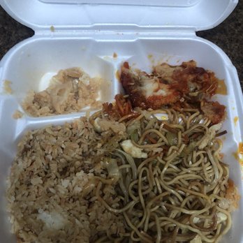 Milton Wok - This was $16.50 combo plate. Yuck - Chinese Near Me - Milton, Washington Milton Wok - This was $16.50 combo plate. Yuck - Chinese Near Me - Milton, Washington