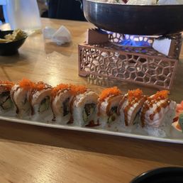 Eel roll with seared salmon