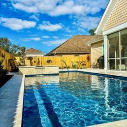 Kingfish Pools - Secret garden in Metairie