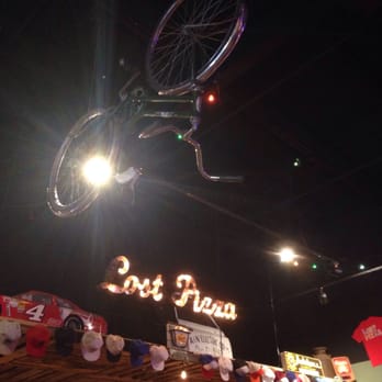 Lost Pizza - Pizza Near Me - Columbus, Mississippi