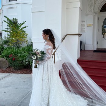 Le Caprice - Sewing & Alterations Near Me - Sunnyvale, California