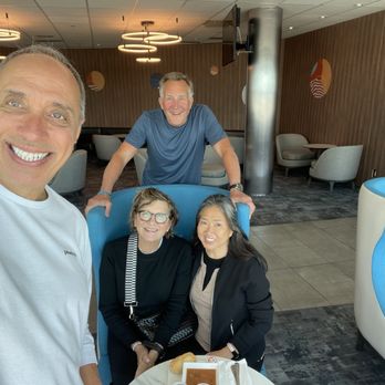 KLM Lounge - Lounge baby - Airport Lounges Near Me - Mississauga, Ontario