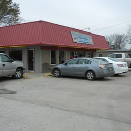 Full parking lot, but not a full stomach. Full parking lot, but not a full stomach.