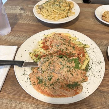 Flying Tomato - Diners Near Me - Spanaway, Washington
