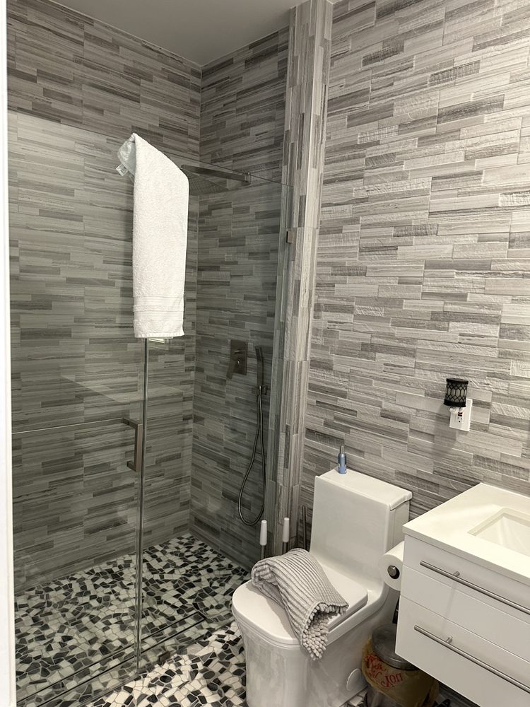 Slide of Bui Construction