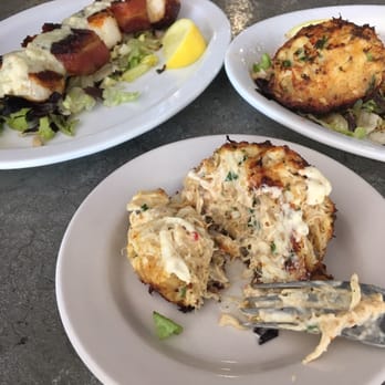 Trident Grill II - Crab cakes and scallops - Seafood Near Me - Tucson, Arizona Trident Grill II - Crab cakes and scallops - Seafood Near Me - Tucson, Arizona