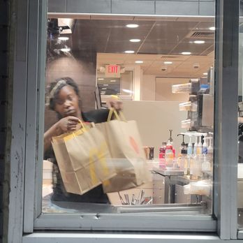 McDonald's - Terrible Service - Fast Food Near Me - St. Louis, Missouri