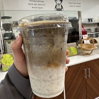 Cafe De Mama - Black Sesame Cream Latte - Coffee & Tea Near Me - Los Angeles, California