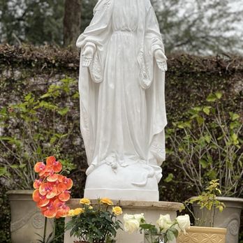 Blessed Trinity Catholic Church - Statue of St Mary - Churches Near Me - Jacksonville, Florida Blessed Trinity Catholic Church - Statue of St Mary - Churches Near Me - Jacksonville, Florida
