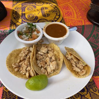 Machete - Chicken tacos - Mexican Near Me - San Miguel, ROO
