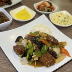 Kyodong Noodles - Stir-fried Meatballs with Vegetables