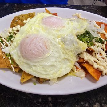 Tata's Cafe - Chilequilles with green and red chilli - Breakfast & Brunch Near Me - Hawthorne, California Tata's Cafe - Chilequilles with green and red chilli - Breakfast & Brunch Near Me - Hawthorne, California