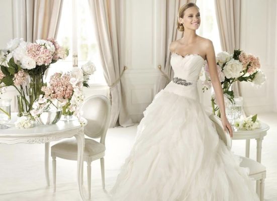 Wedding & bridesmaids dress alterations - Wedding & bridesmaids dress alterations
