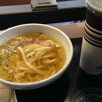 Marugame Udon - Hot Kake Udon with Oolong Ice Tea - Japanese Near Me - Honolulu, Hawaii Marugame Udon - Hot Kake Udon with Oolong Ice Tea - Japanese Near Me - Honolulu, Hawaii
