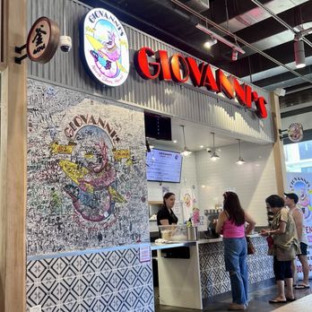 Giovanni’s Shrimp - Storefront in food hall, above Hmart - Seafood Near Me - Honolulu, Hawaii Giovanni’s Shrimp - Storefront in food hall, above Hmart - Seafood Near Me - Honolulu, Hawaii