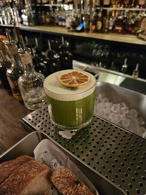 Little London / Bar & Grill by null