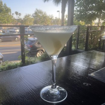 J Riley Distillery - Lemon drop - Distilleries Near Me - Redlands, California J Riley Distillery - Lemon drop - Distilleries Near Me - Redlands, California